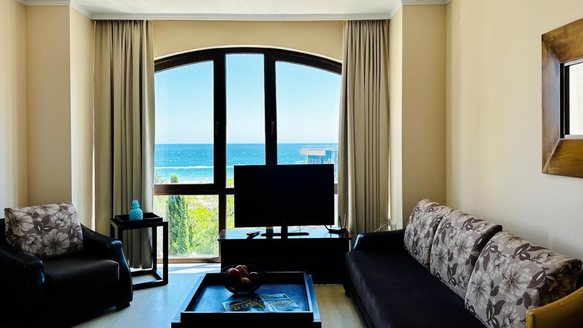 Royal Beach - Modern & Private Apartments In Center Sunny Beach Exterior photo